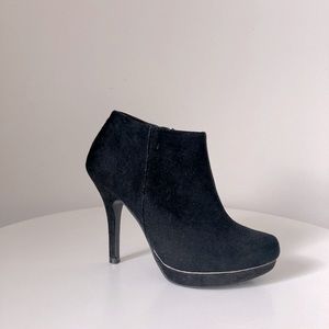 Call It Spring, Collura, Suede Ankle Bootie, Size 6, Black, (Women)